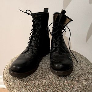 Frye women’s lace up combat boots - black. Size 8.